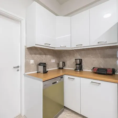 Divas One Paradise Apartment Athens