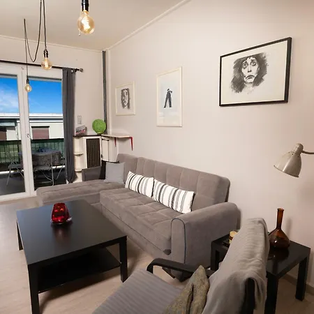 Apartment Angel *