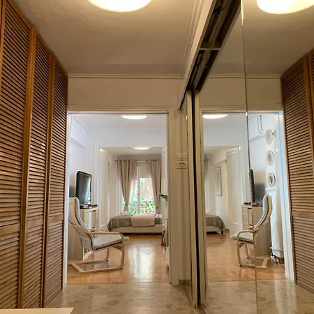 Apartment Chic Urban Living: In Acropolis-koukaki *