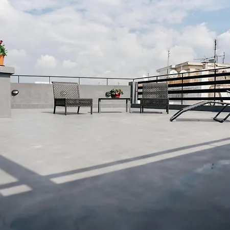Stylish Studio View The Acropolis *