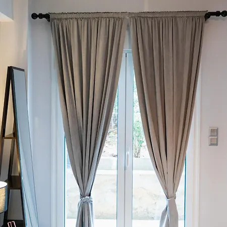 Lux Modern Apt: Renovated Retreat Near Eden
