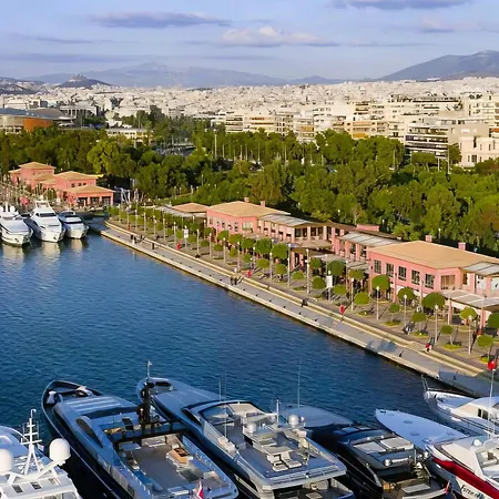 Lux Modern Apt: Renovated Retreat Near Eden Athens