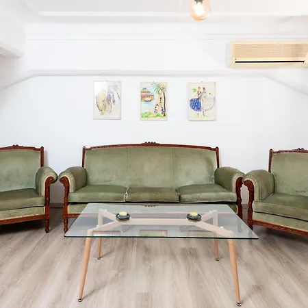 Apartment Beautiful Neo-classic In Exarchia Athen