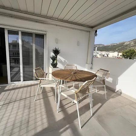 Apartment Luxury Penthouse W/ Sea View *