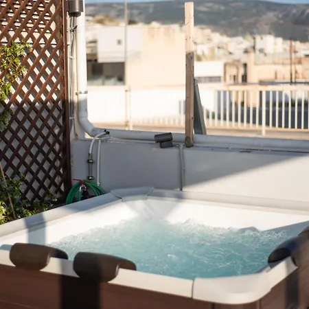 Private Rooftop - Acropolis View - Jacuzzi - Metro Athens