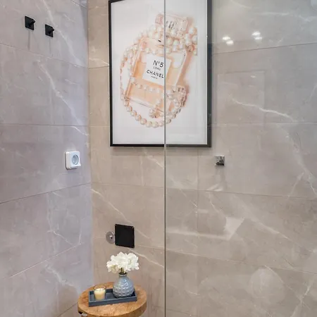 Unique Koukaki Three Bedroom Διαμέρισμα
