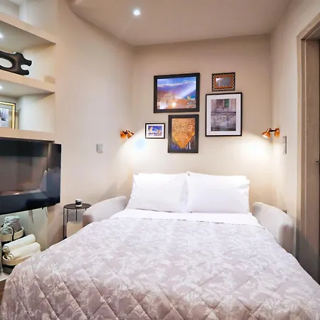 Apartment Modern In Vibrant Kolonaki Area Athens