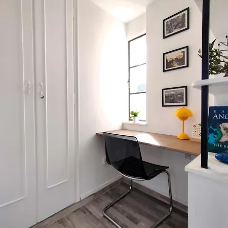 Lycabettus Sunshine Loft