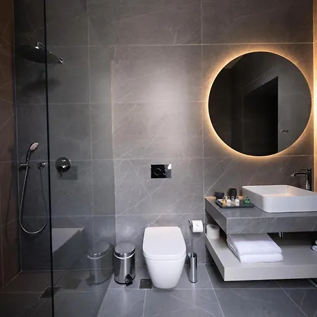 Hotel Nine 4*