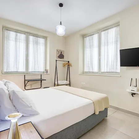 Bentzi...boutique 1, Classic Double With Kitchenette, 2 Guests * Atina