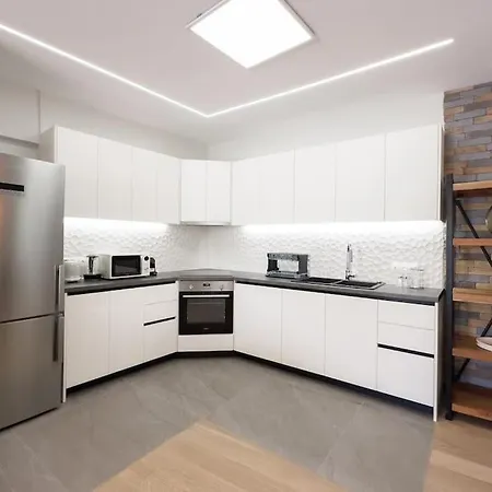 Apartment Three Bedroom Stylish Next To Acropolis *