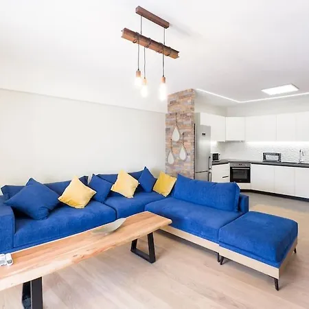 Apartment Three Bedroom Stylish Next To Acropolis *