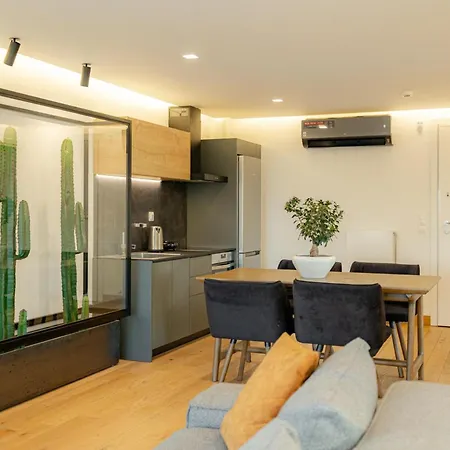 Apartment Earth Boutique Next To Stavros Niarchos *