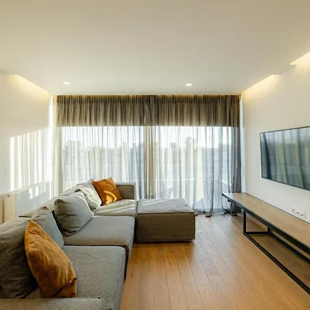 Apartment Earth Boutique Next To Stavros Niarchos Athen