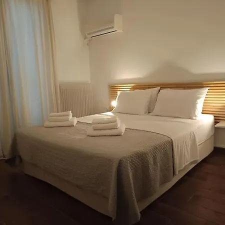 Apartment Cozy Garden House In The Center Of Glyfada *