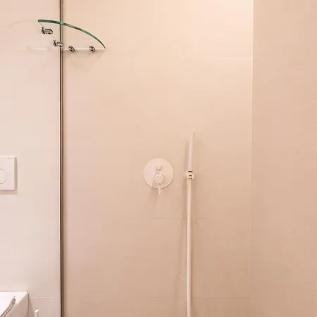 Apartment Earth Boutique Next To Stavros Niarchos Athen
