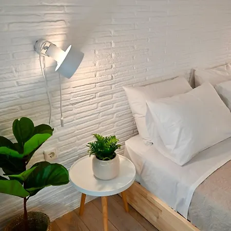 דירה Bright And Comfy In The Heart Of *