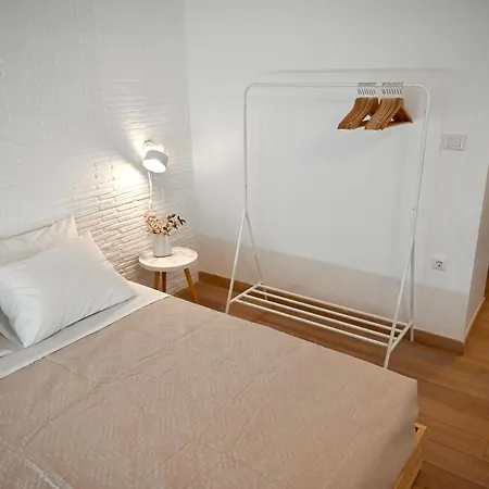 דירה Bright And Comfy In The Heart Of אתונה