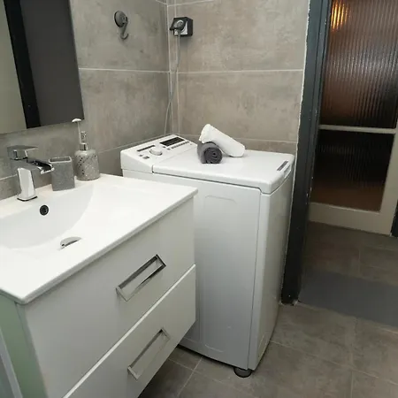 Angel Apartment *