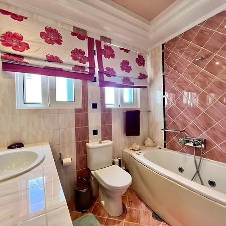Elena's Exclusive Pool Holiday home