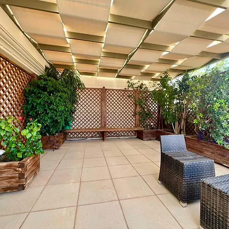 Elena's Exclusive Pool Holiday home Athens