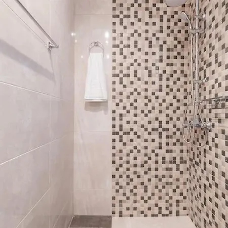 Appartamento Exarchia 2b By Athenian Keys *