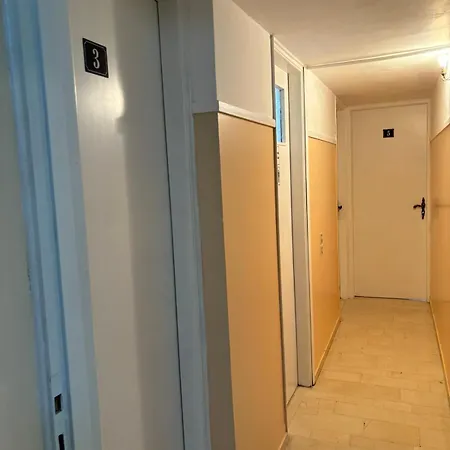 Relax 3 Bed & Breakfast *