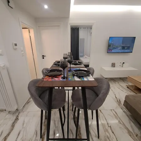 Cultural Hub Apartment *