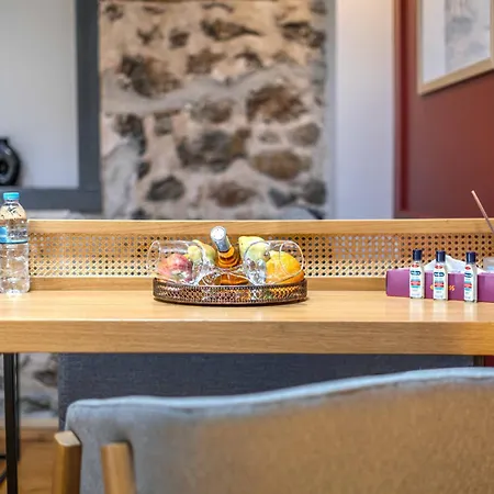 Hotell Belle - Luxury At Monastiraki Railway Station *