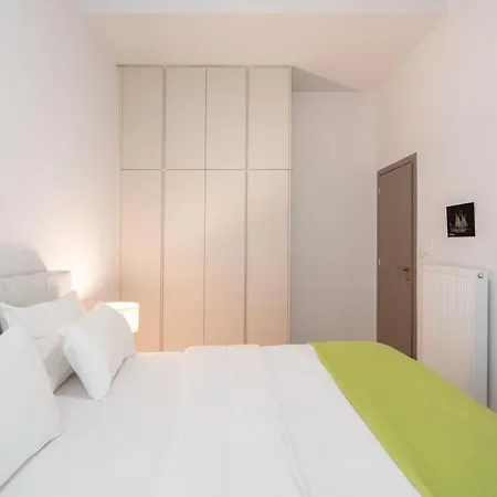 2br 5' From Filopappou * Atina