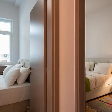 2br 5' From Filopappou * Atina