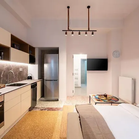 Daire 2br 5' From Filopappou Atina