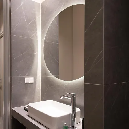 Hotel Nine 4*