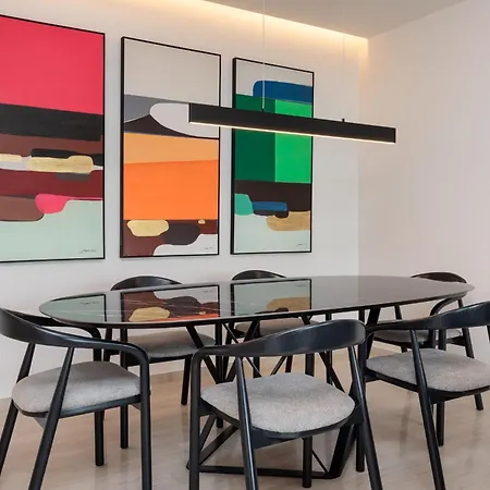 Elegant & 3br In Glyfada Apartment Athens