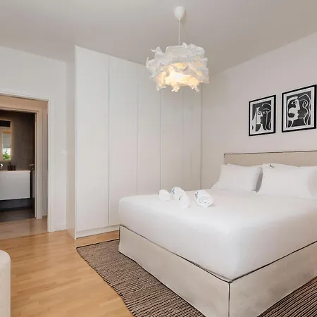 Apartment Elegant & 3br In Glyfada *