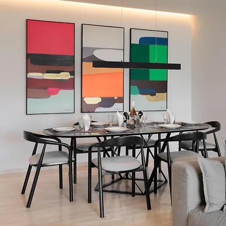 Elegant & 3br In Glyfada Apartment