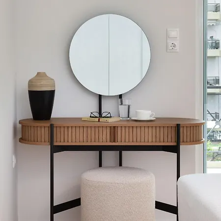 Elegant & 3br In Glyfada