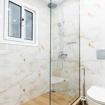 Bright And Stylish In Palaio Faliro Apartment *