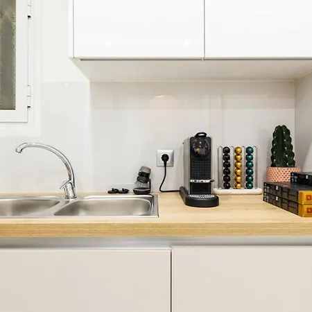 Bright And Stylish In Palaio Faliro * Athens