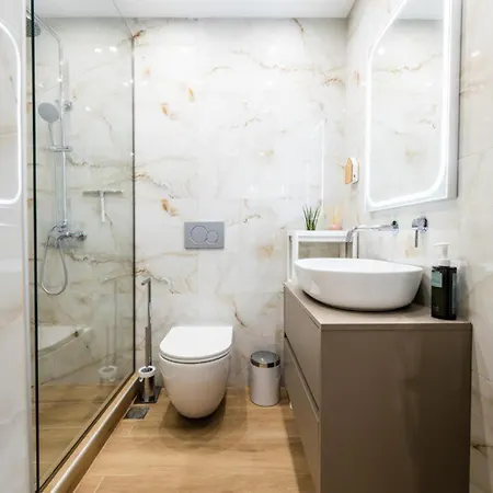 Bright And Stylish In Palaio Faliro Apartment Athens