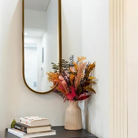 Bright And Stylish In Palaio Faliro Apartment Athens