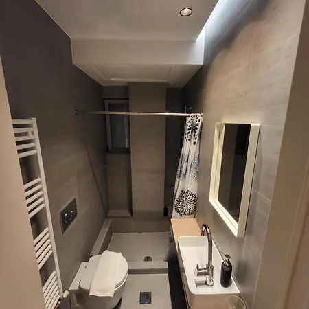 Cozy Kolonaki Apartment *