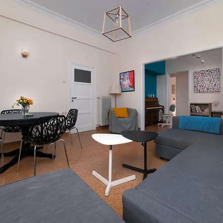 Vintage And Spacious 3ba Next To Ancient Center Apartment Athens
