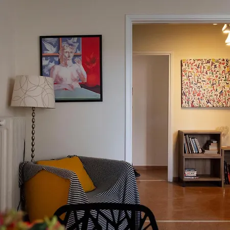 Vintage And Spacious 3ba Next To Ancient Center Apartment