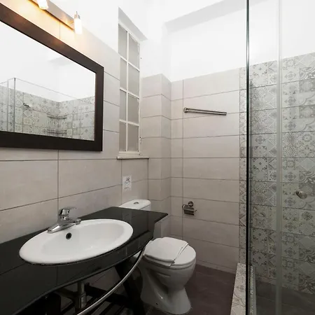 Vintage And Spacious 3ba Next To Ancient Center Apartment Athens