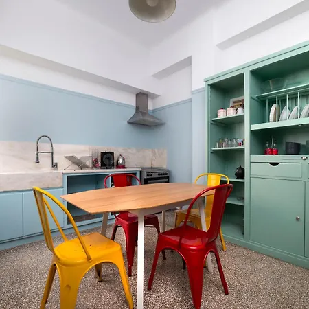Vintage And Spacious 3ba Next To Ancient Center * Athens