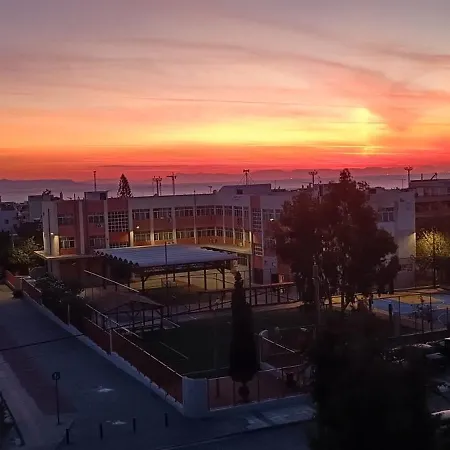 Cozy With Sea View Homestay Athens