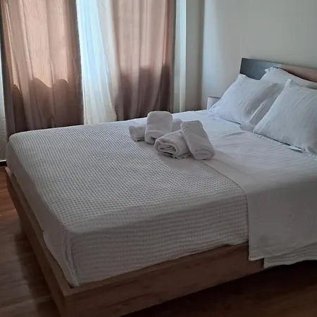 Olympus Apartment *