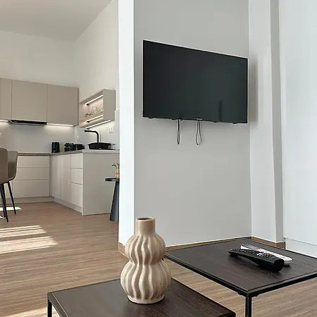 Petralona Park View Apartment
