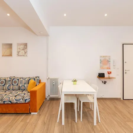 Spacious Peaceful In Apartment